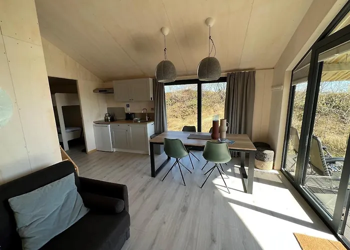 Tiny Duinhut Midden In De Daire